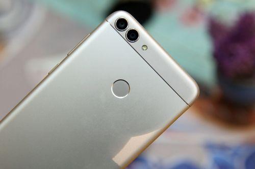 小米cc10吃瓜群众,吃瓜群众眼中的时尚科技新宠