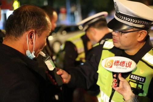 民警抓人吃瓜群众视频大全,民警抓人吃瓜群众视频大盘点