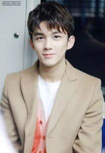 张小磊吃瓜群众,吃瓜群众的视角解读娱乐圈风云